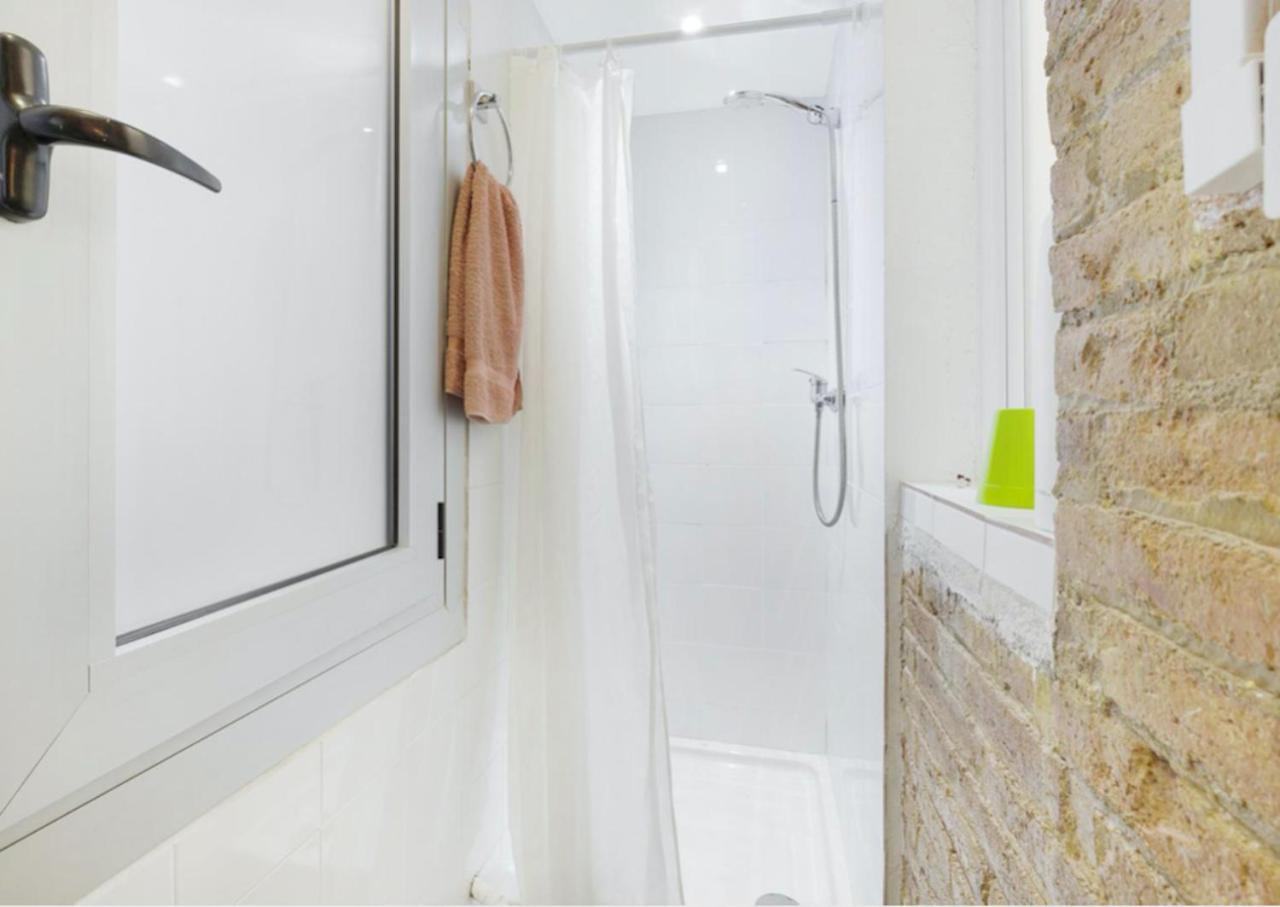 Great Apartment In Sagrada Familia With Balcony Barcelona Exterior photo