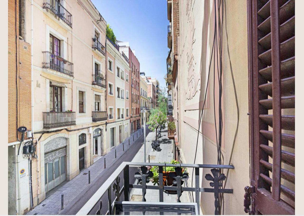 Great Apartment In Sagrada Familia With Balcony Barcelona Exterior photo