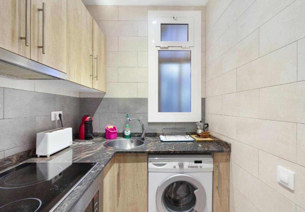 Great Apartment In Sagrada Familia With Balcony Barcelona Exterior photo